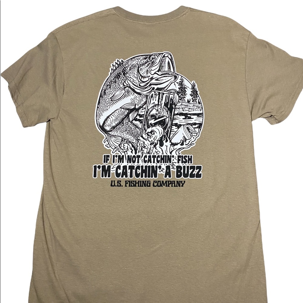 US Fishing Co. Brown T-Shirt Bass Catching A Buzz